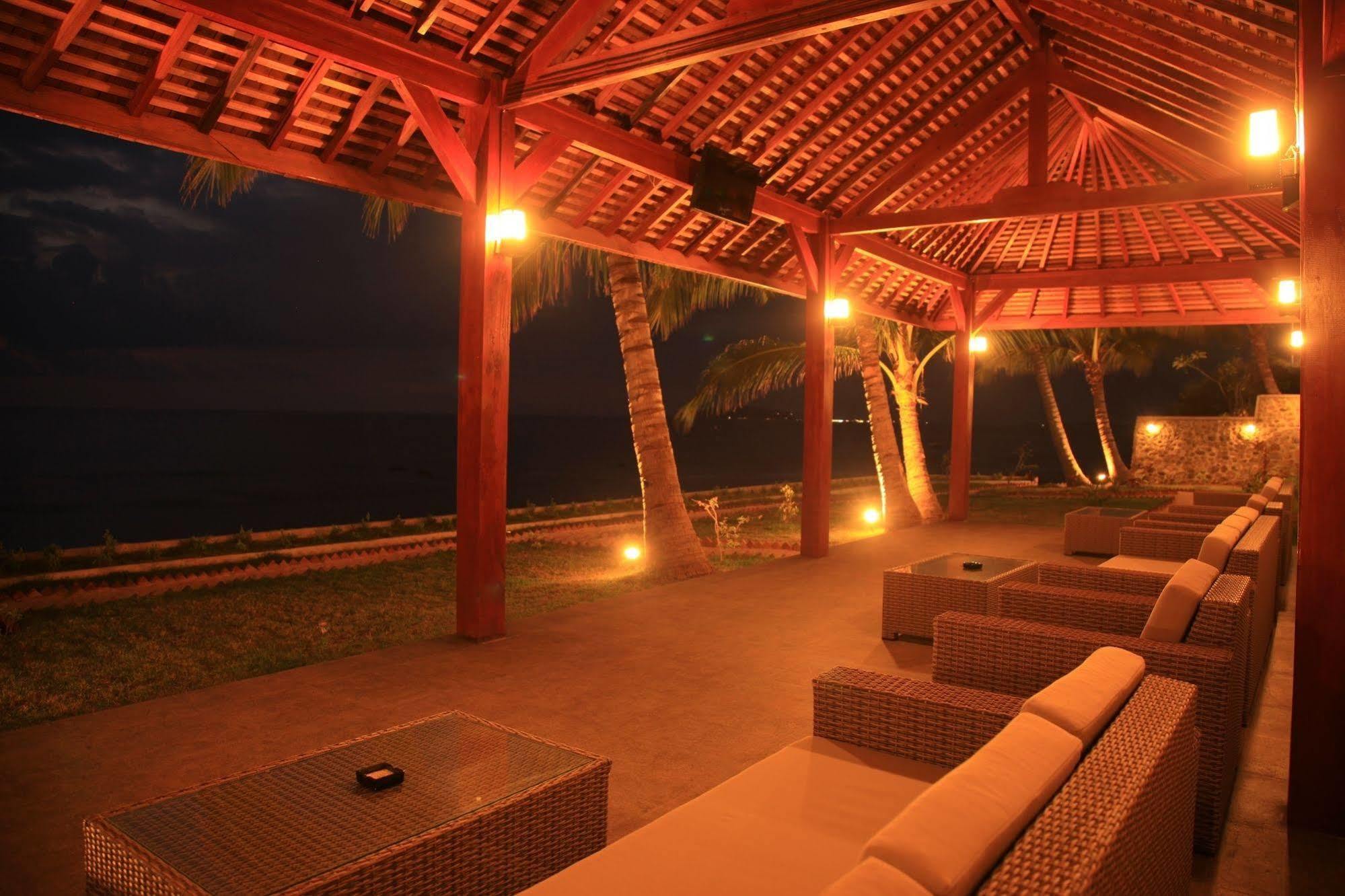 Lima Satu Resort Pemenang ภายนอก รูปภาพ